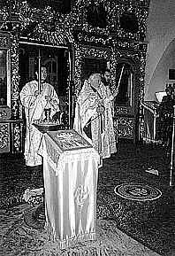 Божественная литургия в канском Свято-Троицком соборе. Фото Валентины Моревой